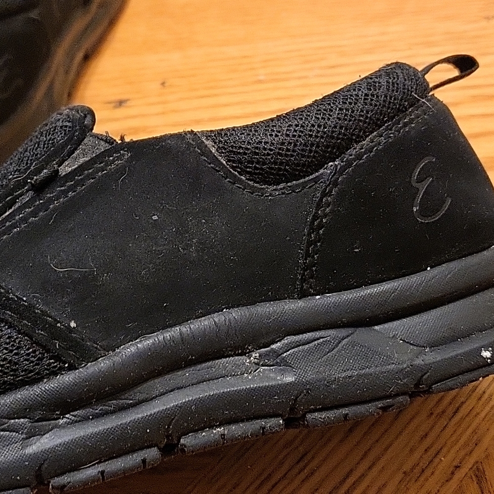 Work shoes - Picture 2 of 3